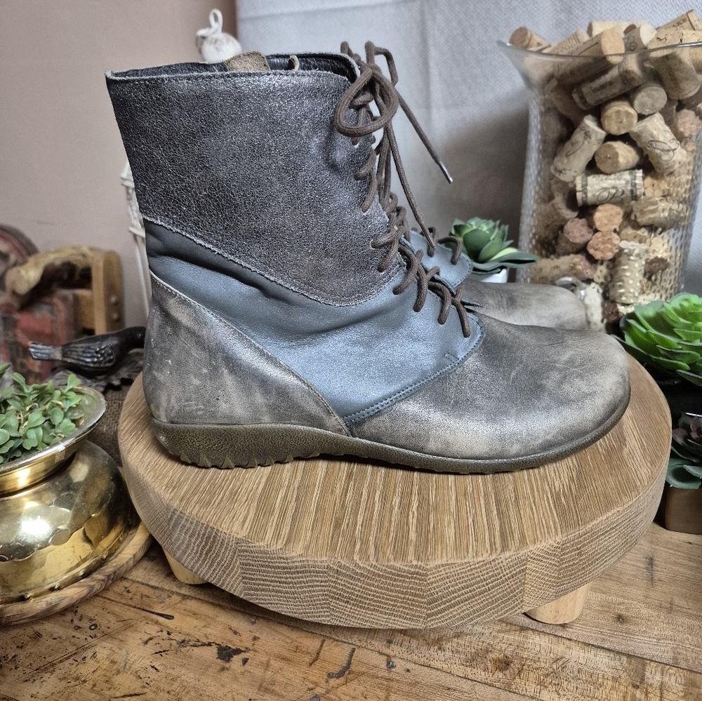 Naot Atopa Women's Size 10 (41) Volcanic Gray/Seal Brown Hash Suede LaceUp Boots - Picture 3 of 16